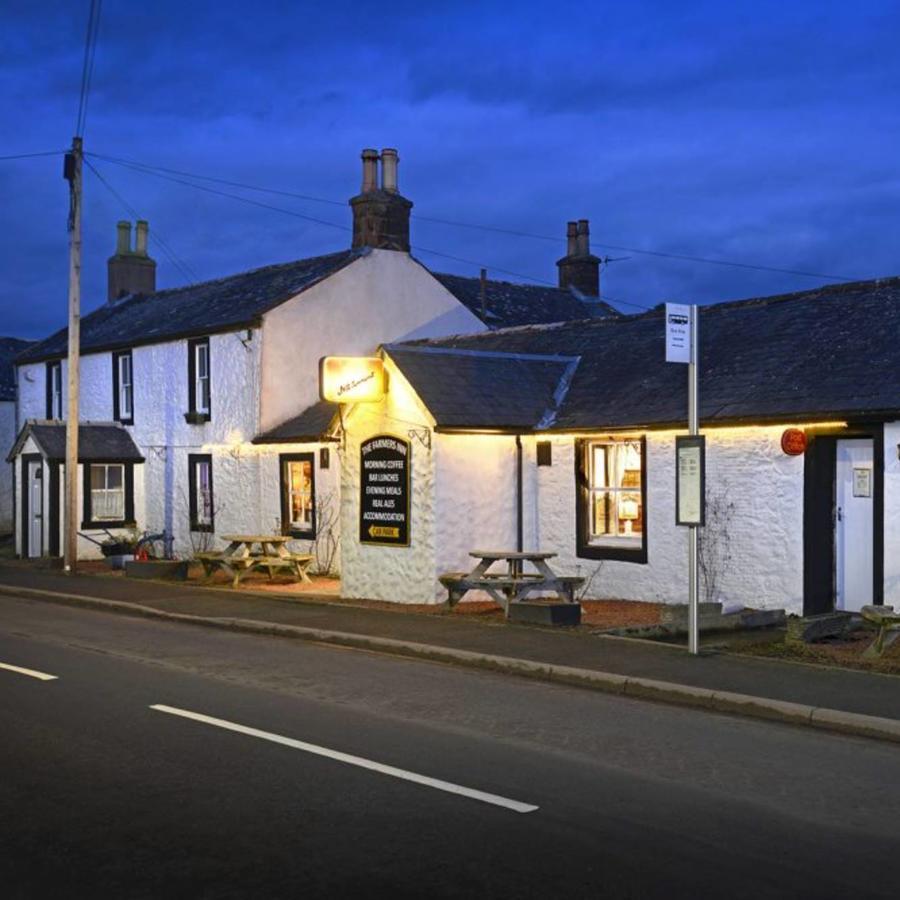 The Farmers Inn 邓弗里斯 外观 照片