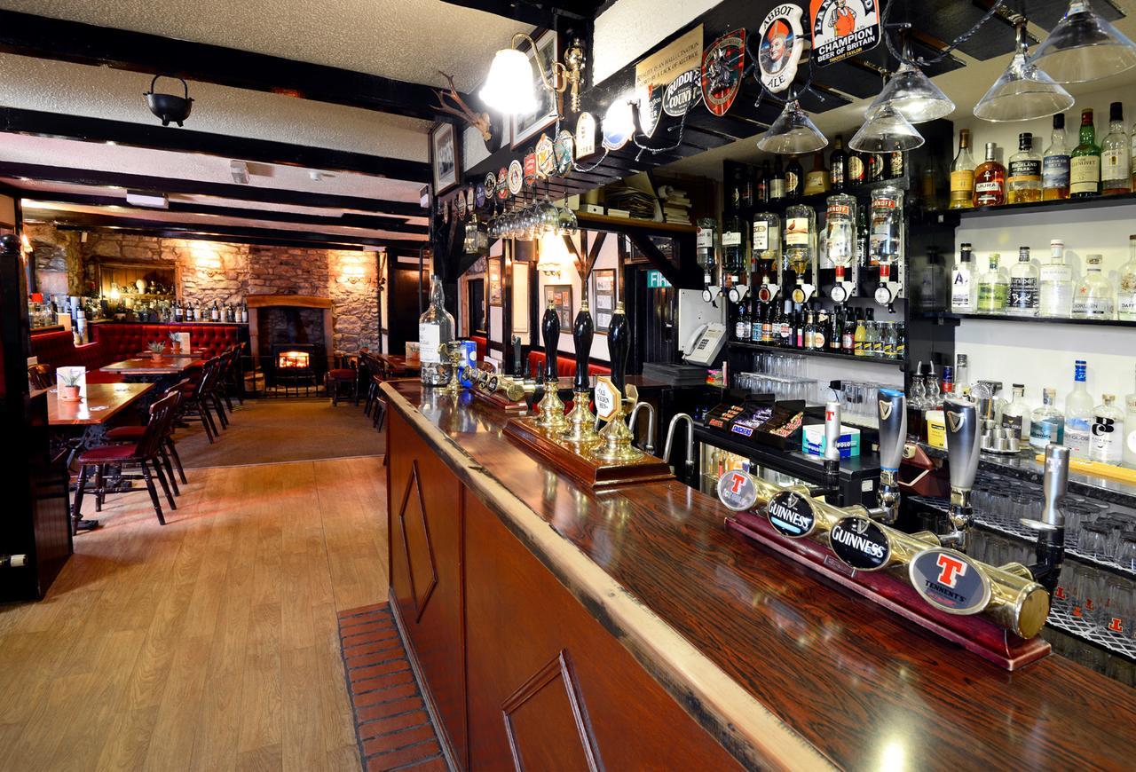 The Farmers Inn 邓弗里斯 外观 照片